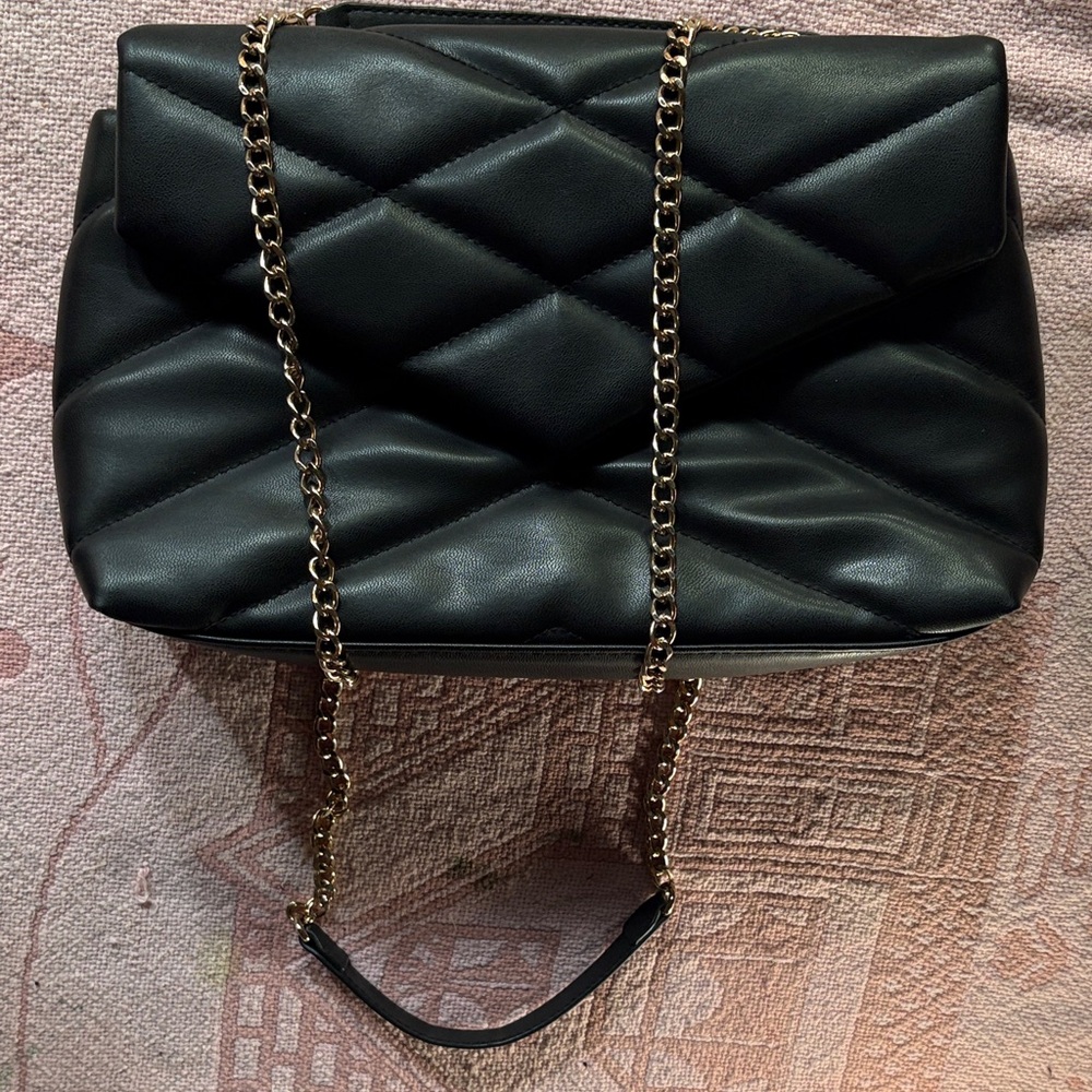 Black H&M Quilted Chain Shoulder Bag